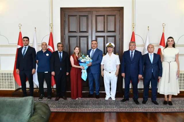 Denizcilik ve Kabotaj Bayramı Münasebetiyle Tekirdağ Bölge Liman Başkanı Vali Soytürk’ü Ziyaret Etti