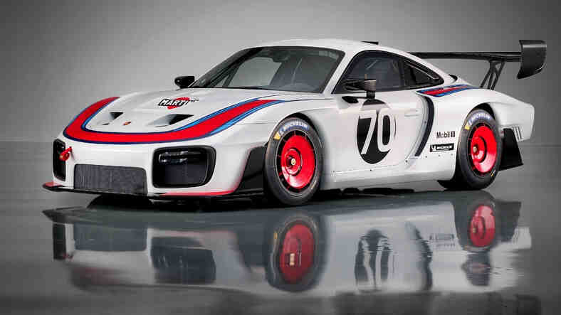 Porsche 935 Monza pistinde test edilirken görüldü