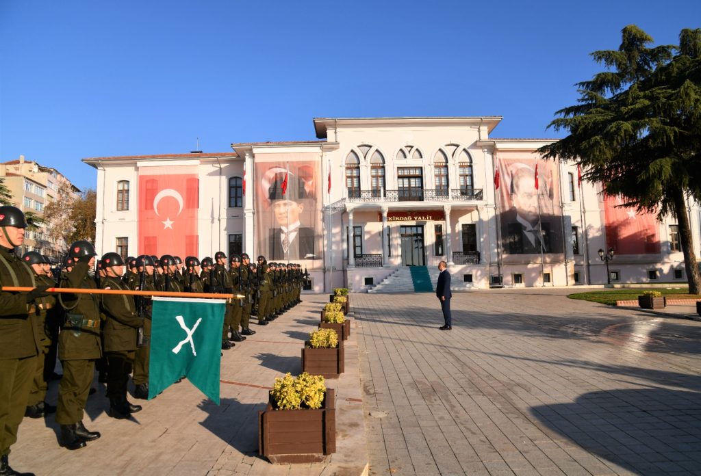 Tekirdağ’ın Kurtuluşunun 103. Yılı Münasebetiyle Çelenk Sunma Töreni Düzenlendi