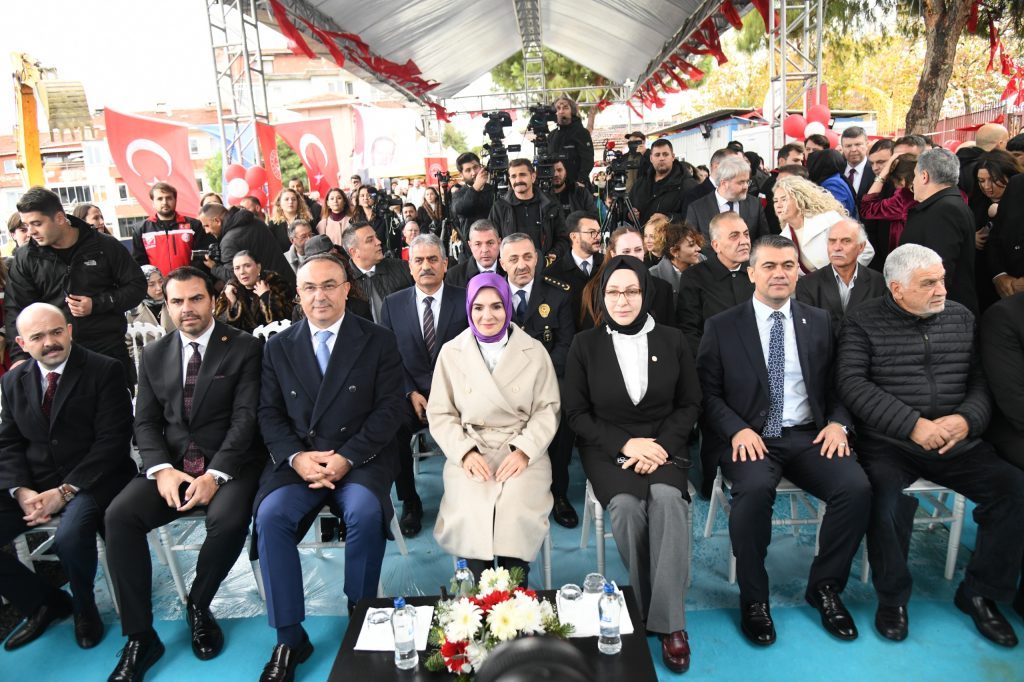 Aile ve Sosyal Hizmetler Müdürlüğü Tesisleri Toplu Temel Atma Töreni Düzenlendi