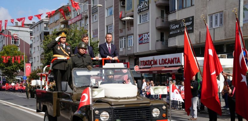 Başkan Sarıkurt`tan Kurtuluş Bayramı Kutlaması