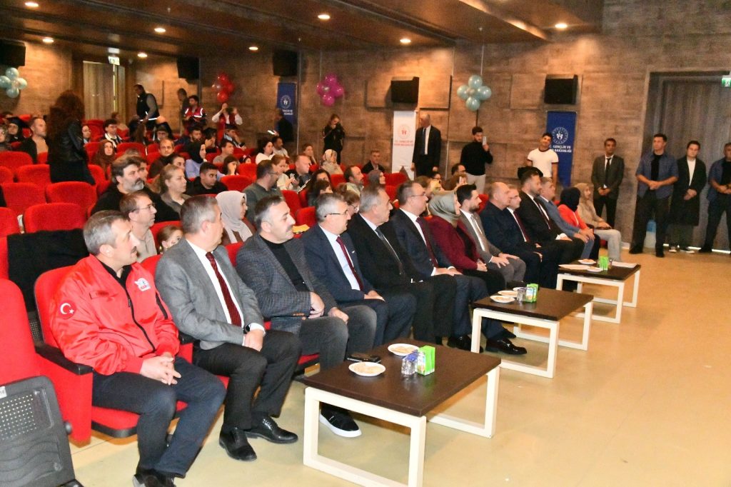 Deneyap Teknoloji Atölyelerinden Mezun Olan Gençler İçin Mezuniyet Töreni Düzenlendi