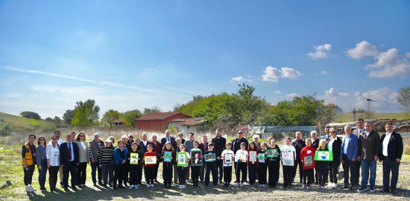 Yaşayan Çınarlar ve Minik Eller Öğretmenler Ormanı`nda Buluştu