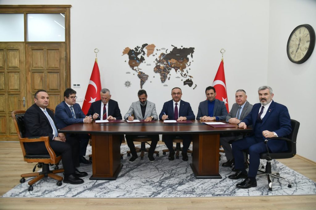 İmam Hatip Lisesine Uygulama Cami Yaptırılacak