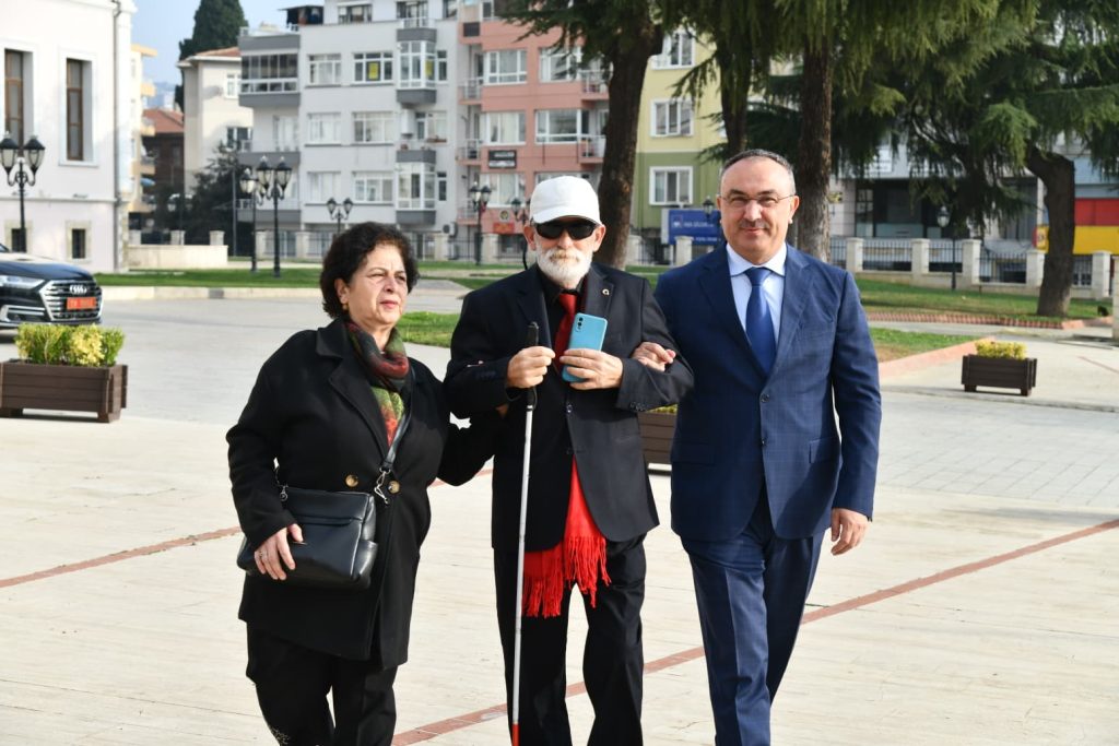 Vali Soytürk Engelliler Günü Münasebetiyle Düzenlenen Çelenk Sunma Töreni’ne Katıldı