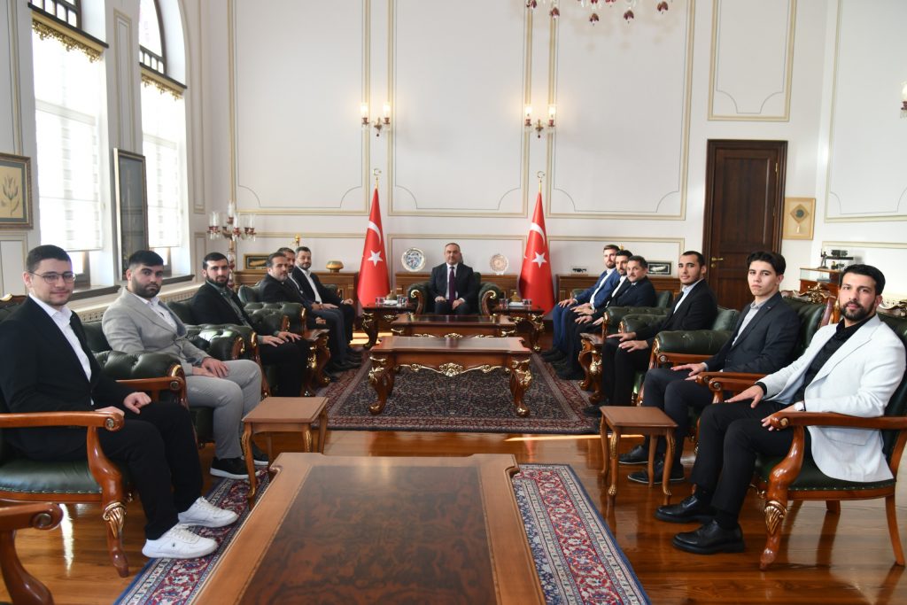 Vali Soytürk Önder İmam Hatipliler Derneği Genel Başkanı Ceylan’ı Kabul Etti