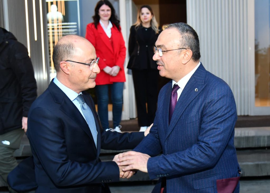 Vali Soytürk Saray Alüminyum’u Ziyaret Etti